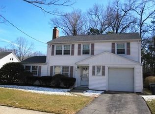 79 Hartwick St, Springfield, MA 01108