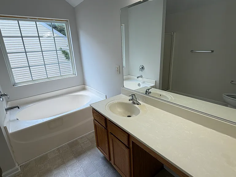 917 Roxy St — Photo 13