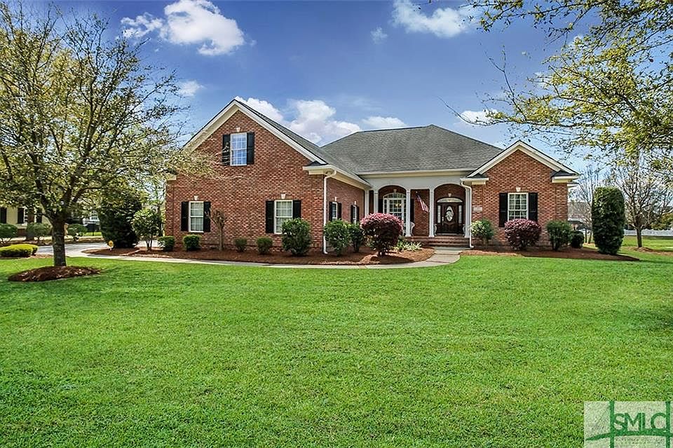 1st image of 18 Wood Duck Dr