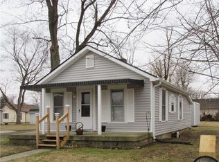 861 W 7th St, Greenfield, IN 46140