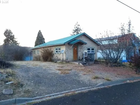 1336 Lakeview Ave, Klamath Falls, OR 97601