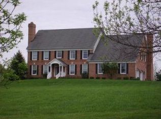 1 Lauren Knoll Ct, Baldwin, MD 21013