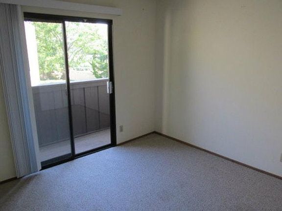 4th image of 1001 E Evelyn Ave APT 130