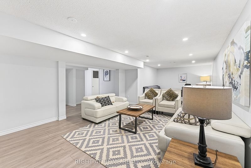 Ottawa House for rent - 4 Bedrooms — photo 24
