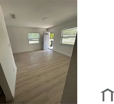 636 Lake Palms Dr — Photo 8