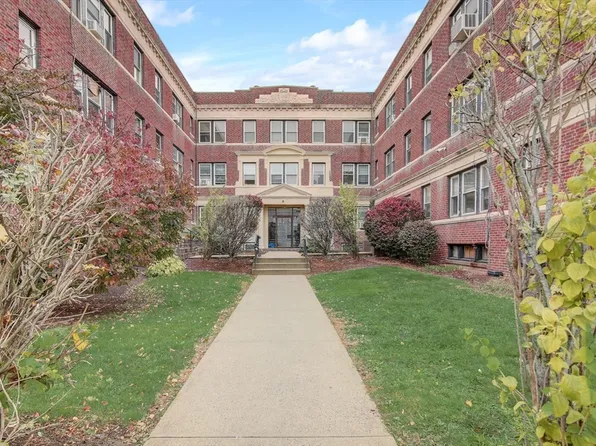 8 Walnut St APT 7, Everett, MA 02149