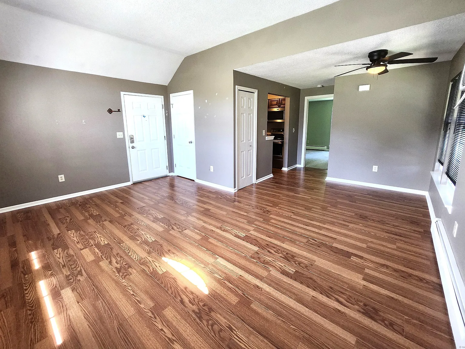 1 bed, 595 sqft, $1,545 — Photo 3