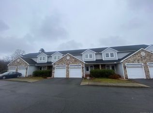 104 Lantern Ct UNIT 104, Clinton, CT 06413