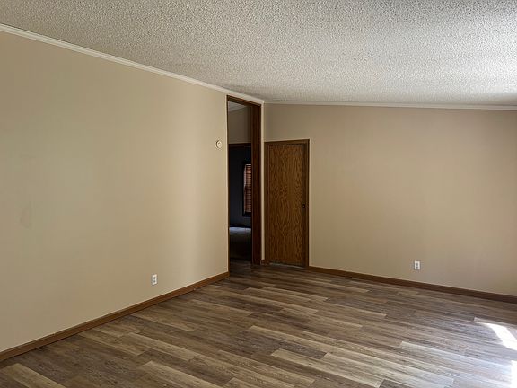 5th image of 2450 Beech Dr #185