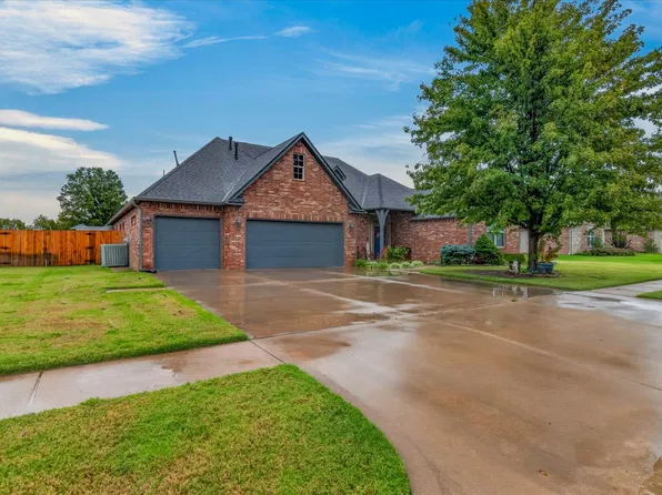220 Pepper Grass Ct, Bartlesville, OK 74006