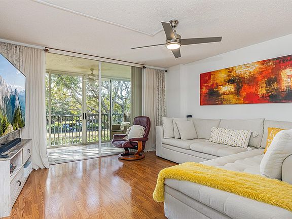 5th image of 4734 Lucerne Lakes Boulevard #306
