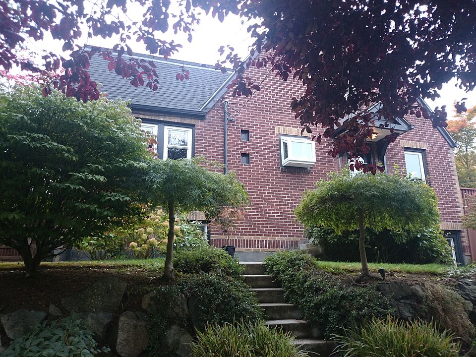 2nd image of 1400 NW 80th St