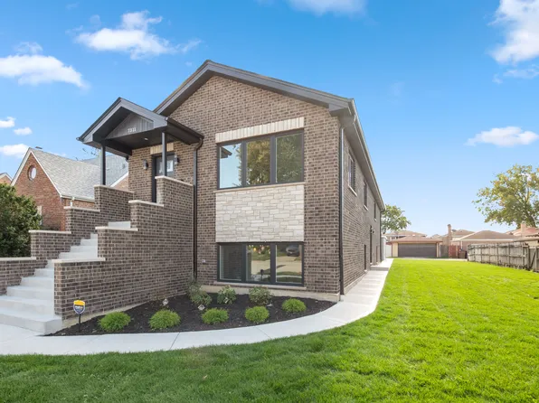 7311 W 58th St, Summit Argo, IL 60501