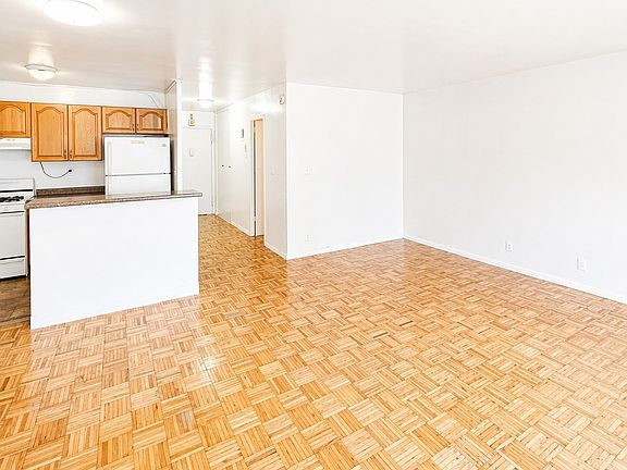 3rd image of 270 Marin Blvd APT 21P