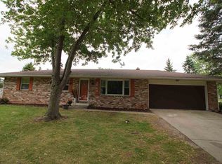 2905 Sandra Ln, Winona Lake, IN 46590