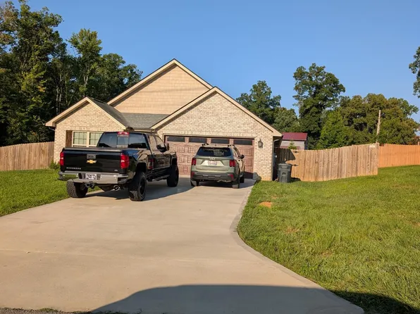 2643 Best Rd, Maryville, TN 37803