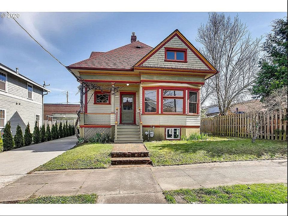 2nd image of 6524 NE Garfield Ave