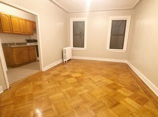 42-02 Ditmars Blvd #F2, Astoria, NY 11105