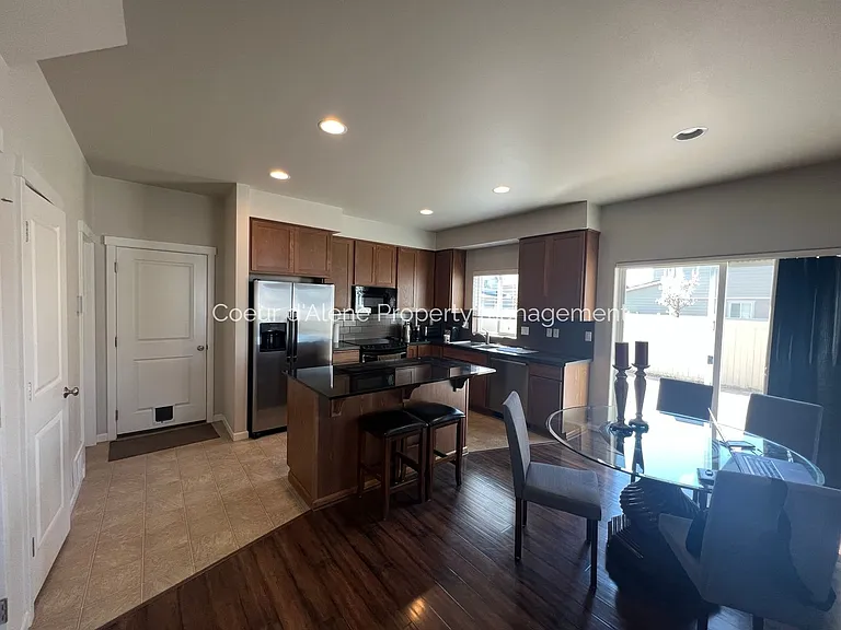 6502 N Descartes Dr — Photo 5