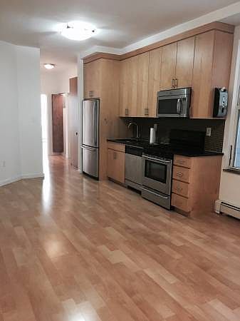 1st image of 2647 30th St APT 1