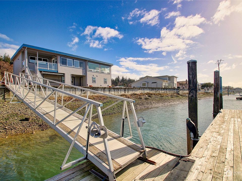 3696 Steelhead Drive, Greenbank, WA 98253 Zillow