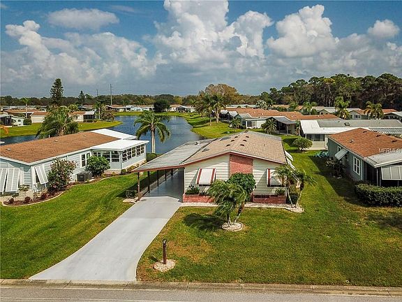 4th image of 807 Tangerine Woods Blvd