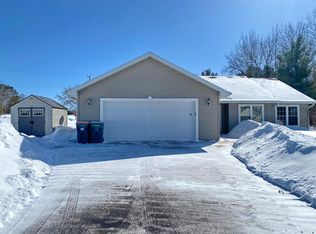 141 Boulder Pl, Randall, MN 56475