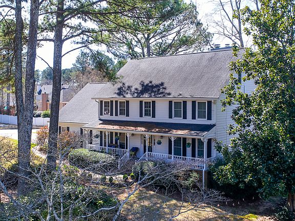4th image of 1661 Hickory Lake Dr