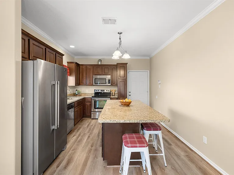 2610 Mandi Ct — Photo 11
