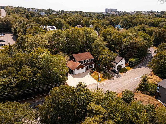 4th image of 42 Margaret Rd