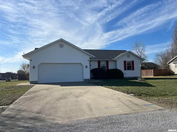 407 Empress Ln, Herrin, IL 62948