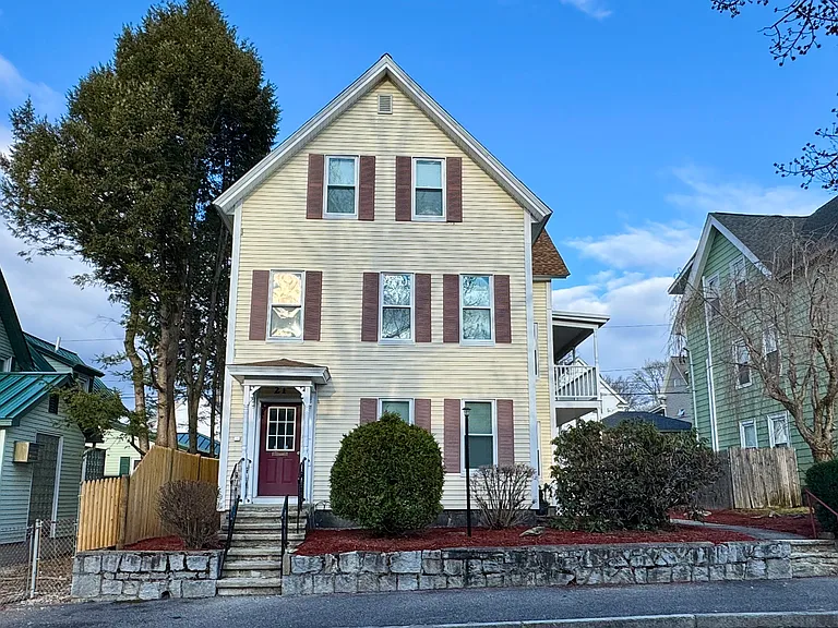 21 Liberty St — Photo 1