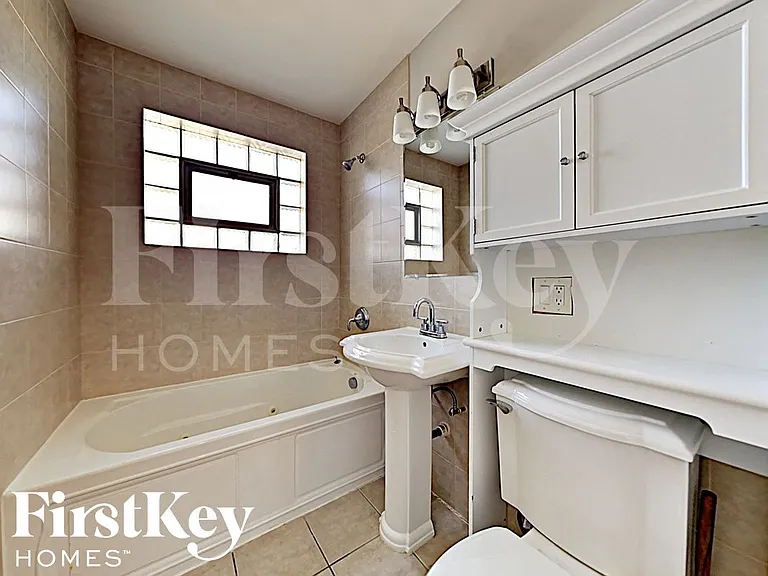 1546 Highridge Pkwy — Photo 10