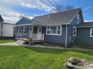 38 Wakefield St, West Warwick, RI 02893