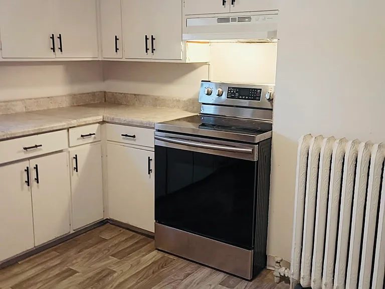 514 Park Ave W #1 — Photo 7