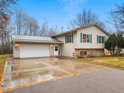 920 Hoffman St, Gresham, WI, 54128