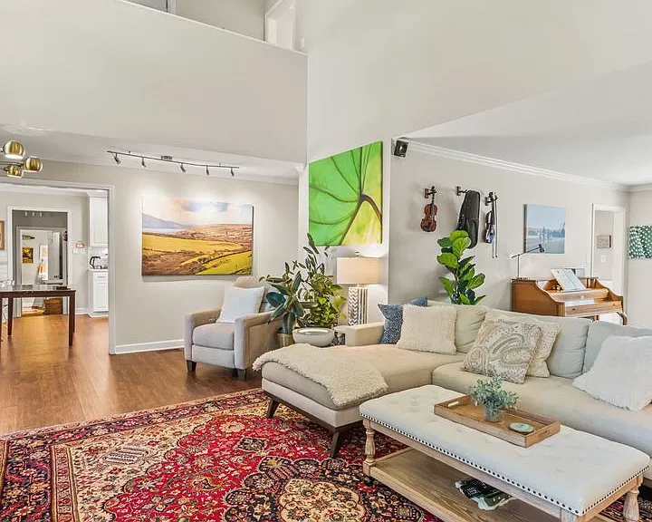 223 Ivy Cir — Photo 37