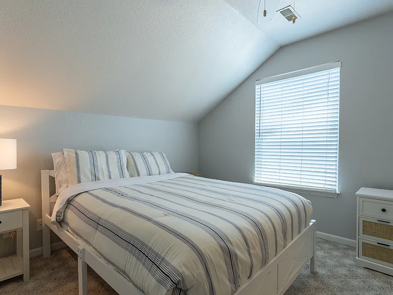 4800 Eagleview Dr #341 — Photo 23
