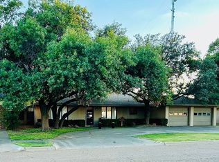 104 E 25th St, Littlefield, TX 79339