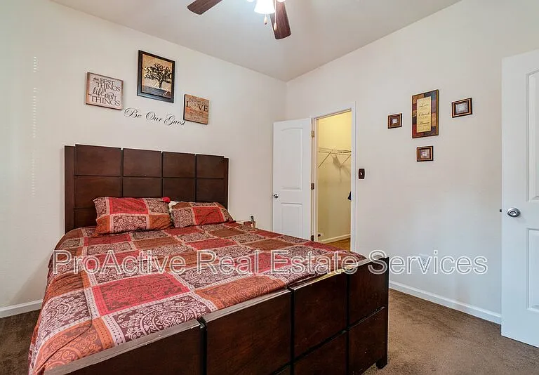 2104 Miller Ave — Photo 19