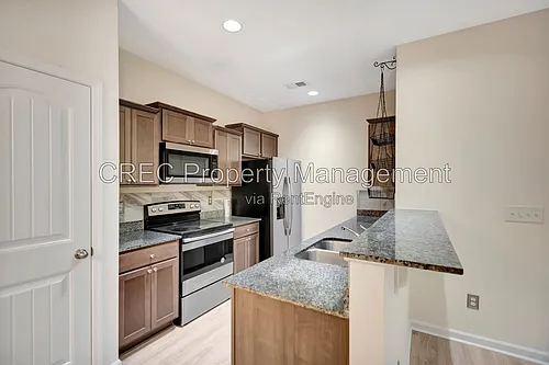 140 Buchanan Cir Photo 1