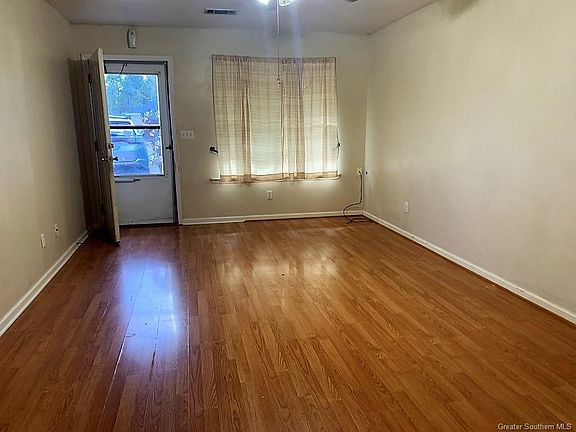 3rd image of 2265 Hope Ct