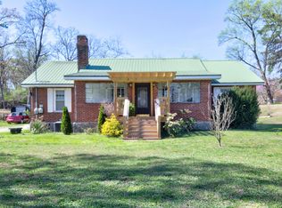 809 N Oakwood St, Rossville, GA 30741