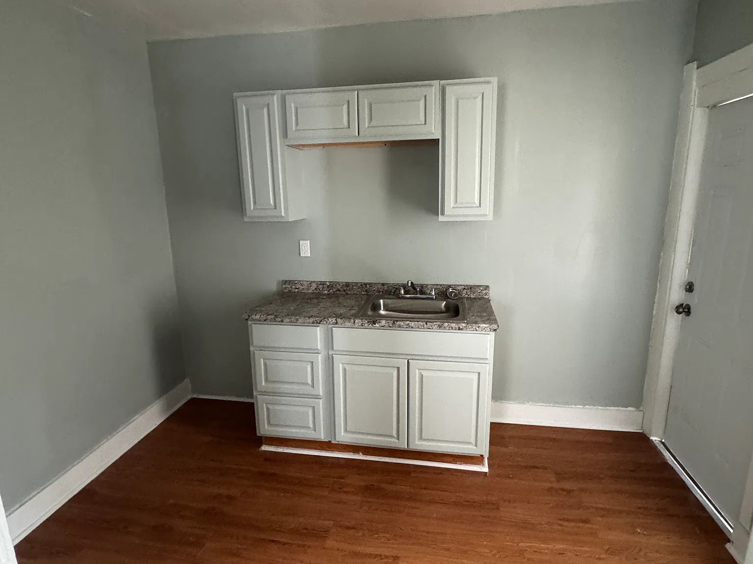 1 bed, 875 sqft, $675 — Photo 2