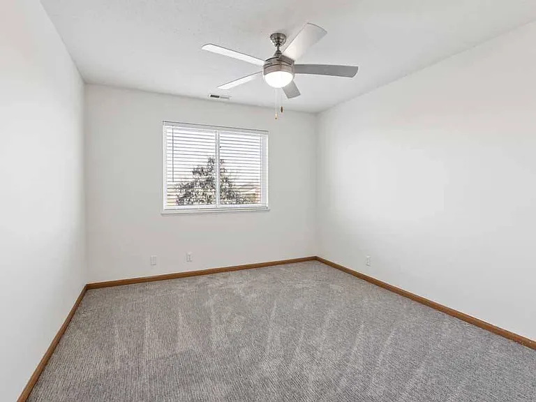 Northridge Heights Apartments — Photo 121