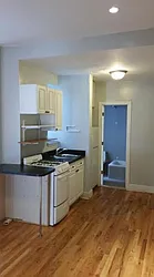 656 Metropolitan Avenue in Williamsburg