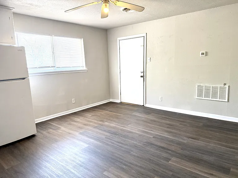 601 A St NW #6 — Photo 7