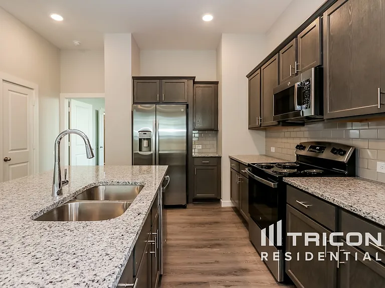 Tricon Veranda — Photo 41