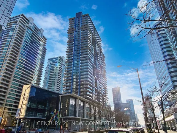 4955 Yonge St, Toronto, ON