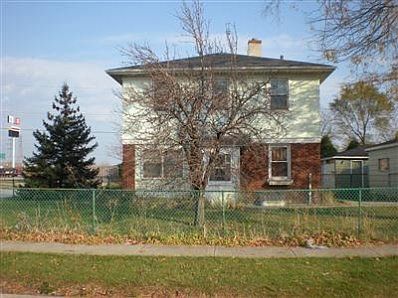 1st image of 2915 E 141st St